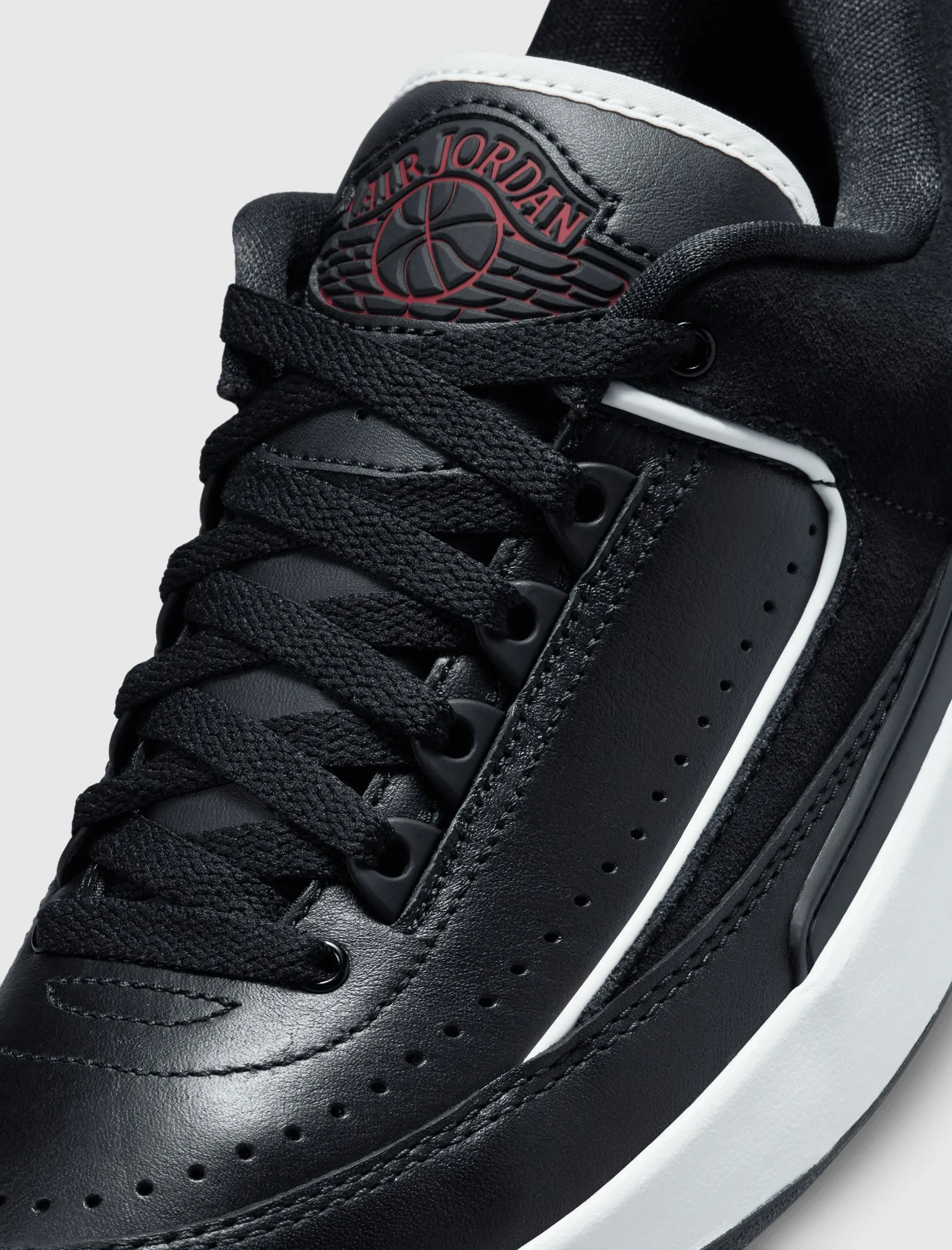 WOMENS AIR JORDAN 2 LOW BLACK/ VARSITY RED