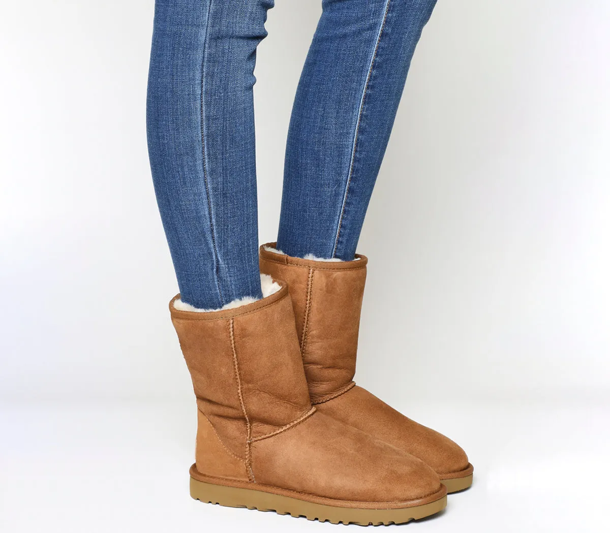 Womens UGG Classic Short II Boots Chestnut Suede